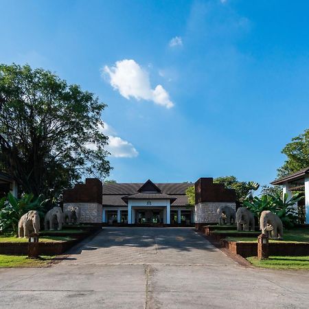 Tawa Ravadee Resort Prachinburi, A Member Of Worldhotels Distinctive Si Maha Phot Екстериор снимка