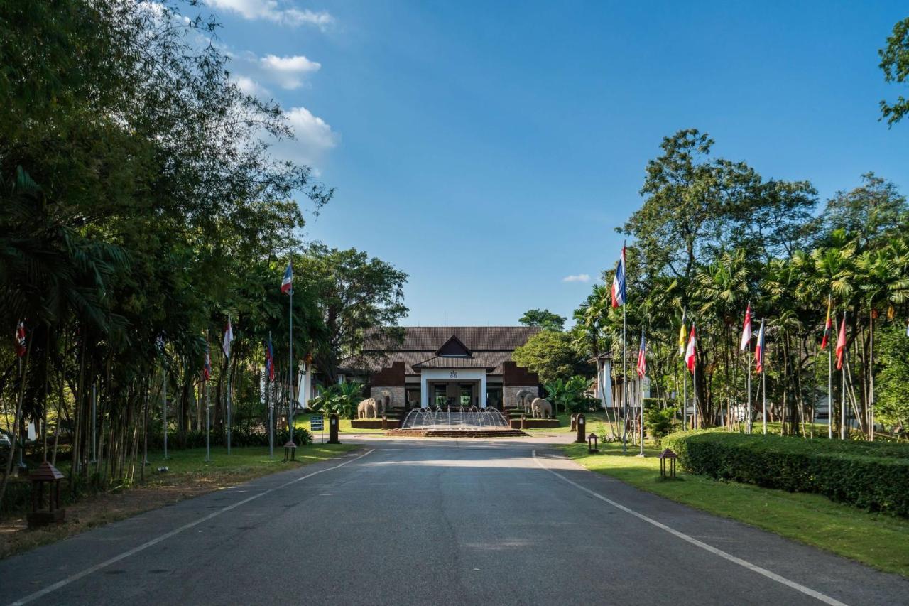 Tawa Ravadee Resort Prachinburi, A Member Of Worldhotels Distinctive Si Maha Phot Екстериор снимка