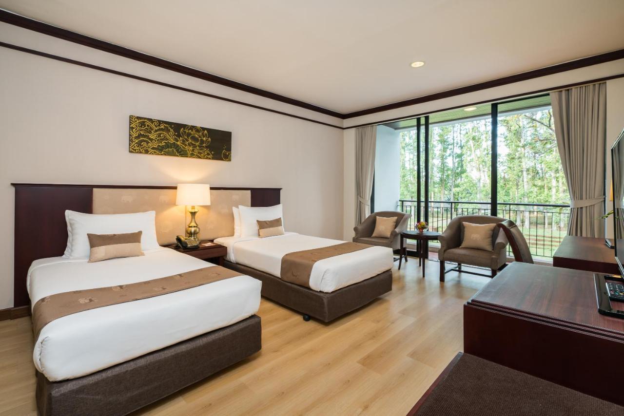 Tawa Ravadee Resort Prachinburi, A Member Of Worldhotels Distinctive Si Maha Phot Екстериор снимка
